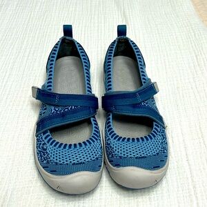 Nearly New Girls Keen Moxie Sport Mary Jane Shoes